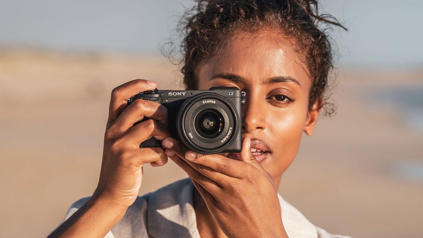 Sony α6700 — body design details