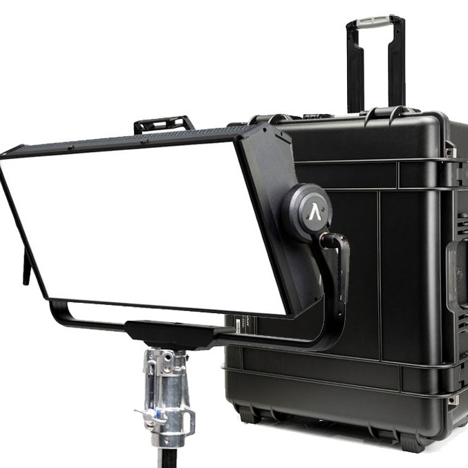 Aputure Nova P600c RGBWW LED Panel with Hard-Shell Case Kit