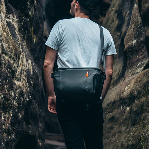 PGYTECH OneMo Sling (Black, 7L)