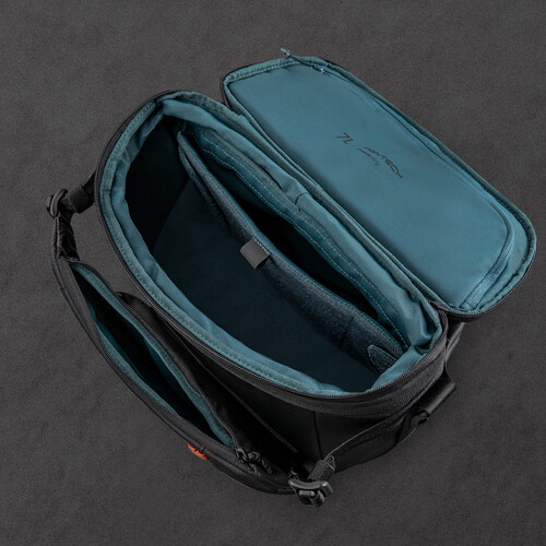 PGYTECH OneMo Sling (Black, 7L)