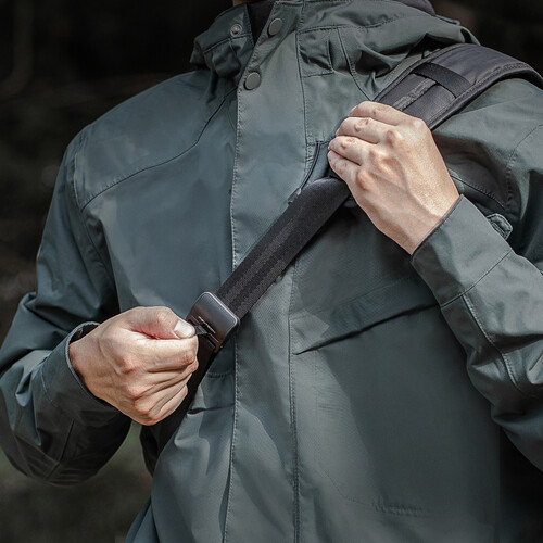 PGYTECH OneMo Sling (Black, 7L)