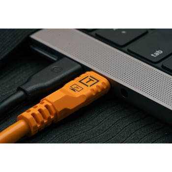 Tether Tools TetherPro Optima USB-C Cable (9.4m, High-Visibility Orange, Right-Angle)