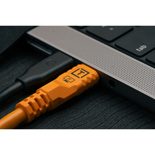 Tether Tools TetherPro Optima USB-C Cable (9.4m, High-Visibility Orange, Right-Angle)