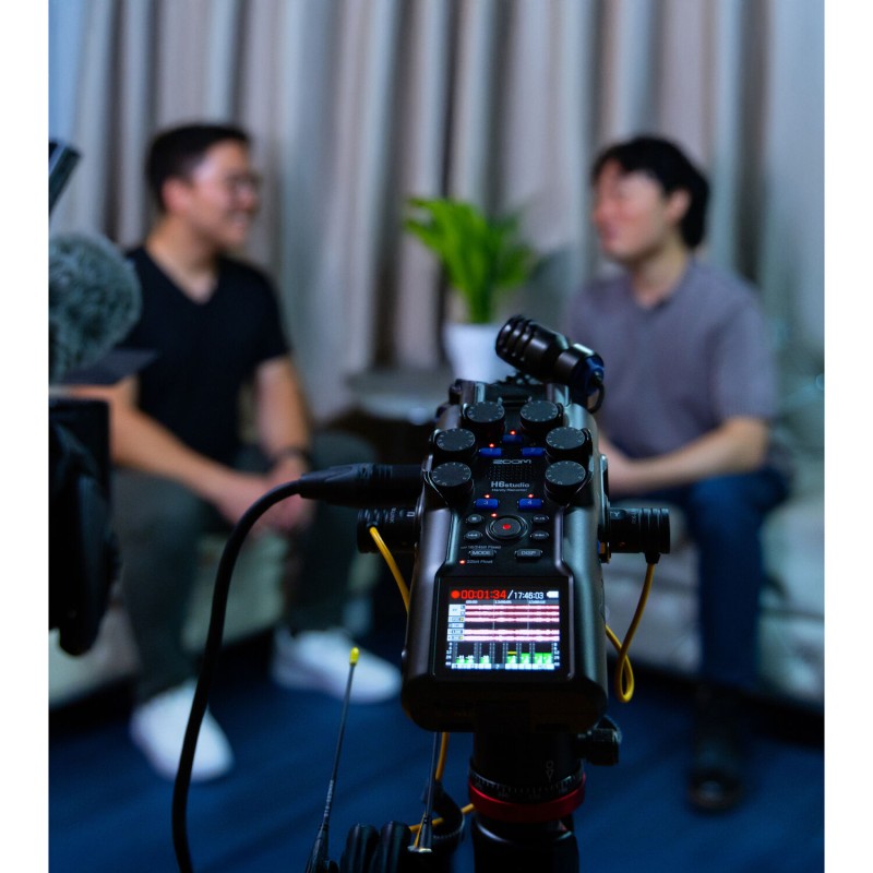 Zoom H6studio 6-Track Handy Recorder with 32-Bit Float Recording